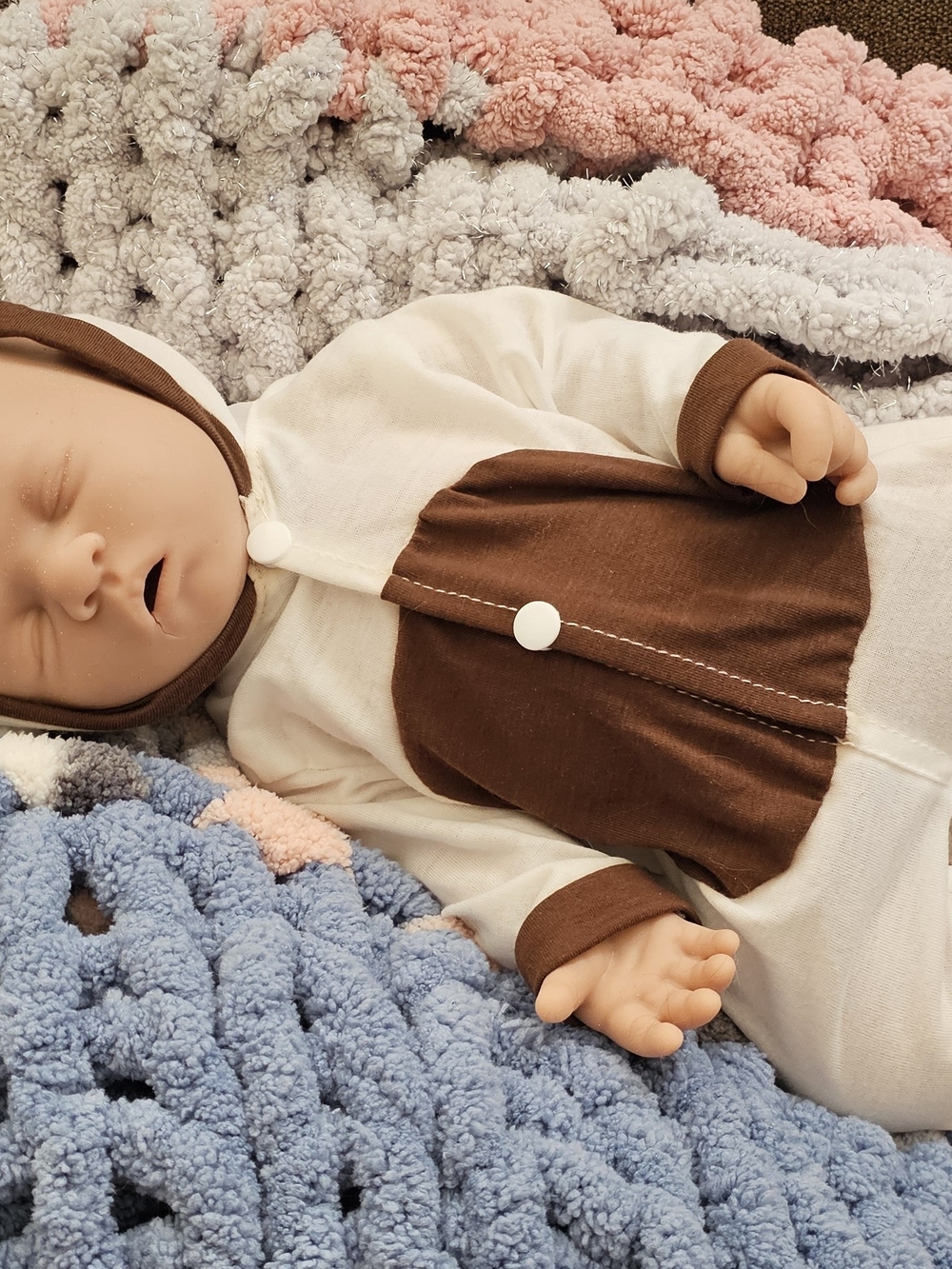 Reborn Silicone Doll 7.8 Lbs And About 16 Inches Long